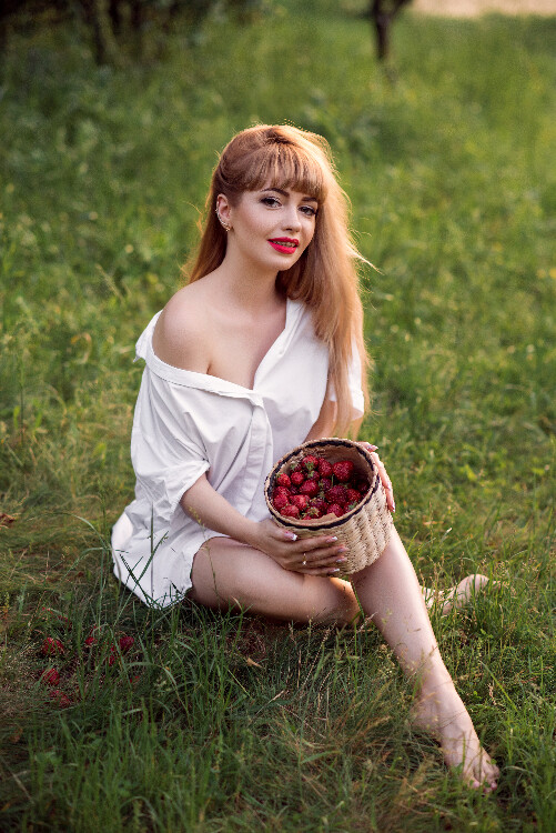Tatiana mujeres bonitas de ucrania para matrimonio